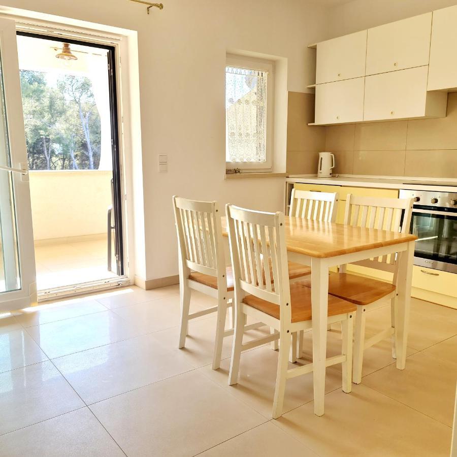 Apartmani Val Pula Ngoại thất bức ảnh