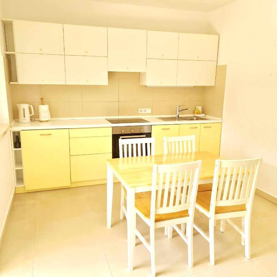 Apartmani Val Pula Ngoại thất bức ảnh
